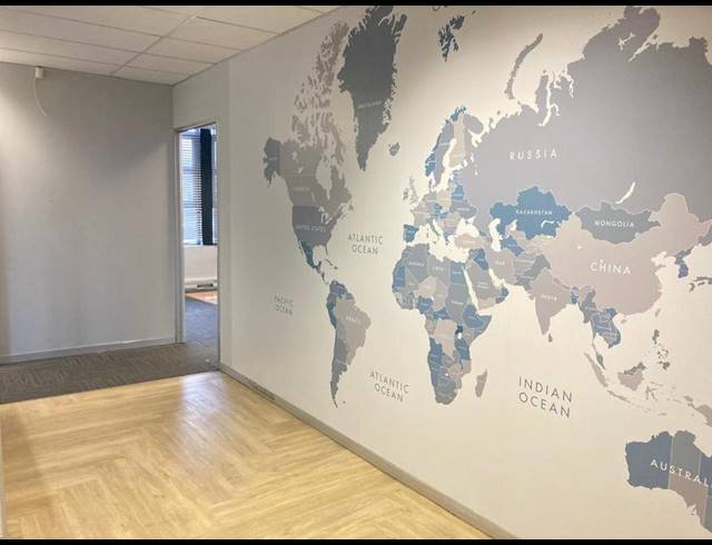 BUSINESS PROPERTY TO RENT IN BOKSBURG NORTH